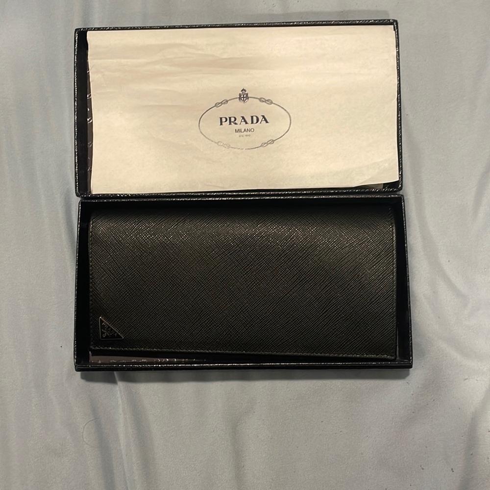 Prada Large Saffiano Men’s Wallet